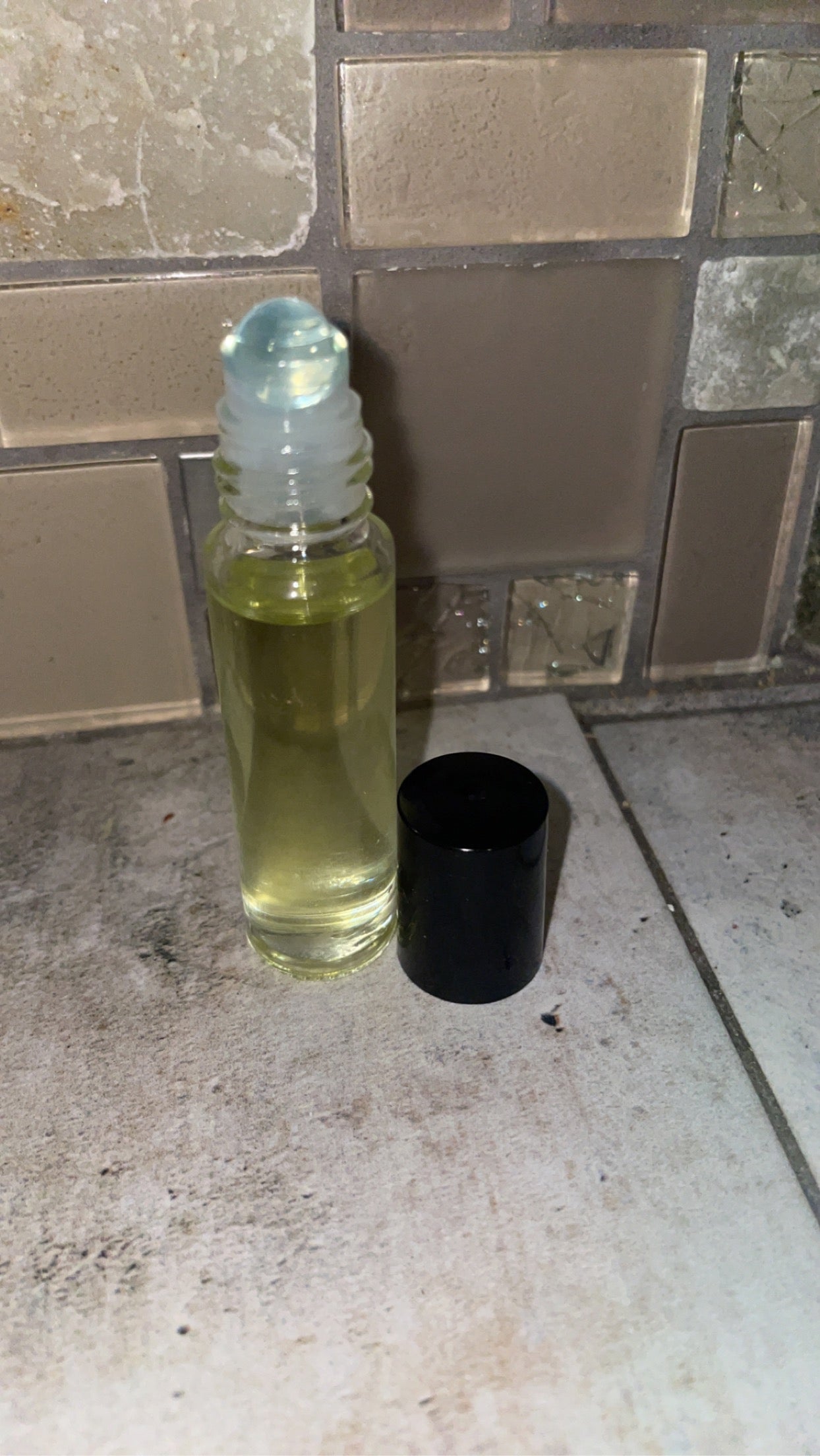 Controlling perfume roll on