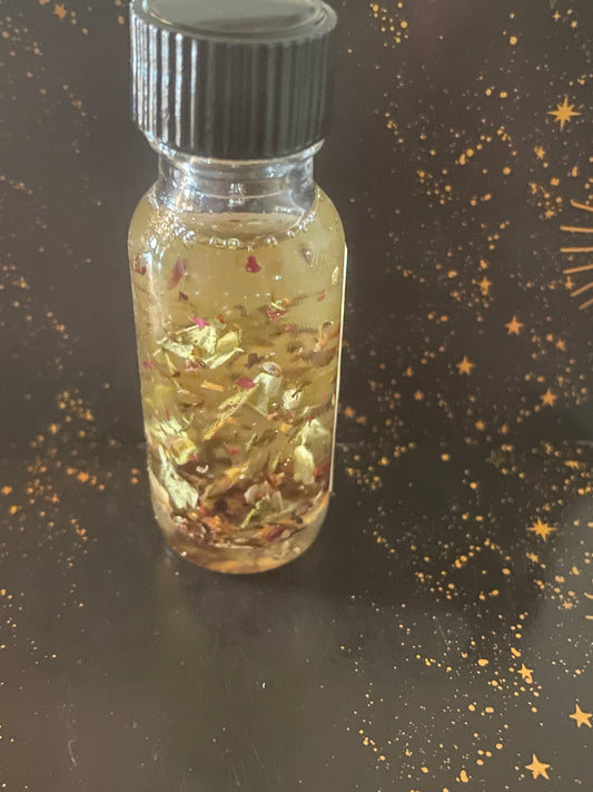 Lucky hand oil (for gambling, lotto, and goodluck/ la mano de suerte